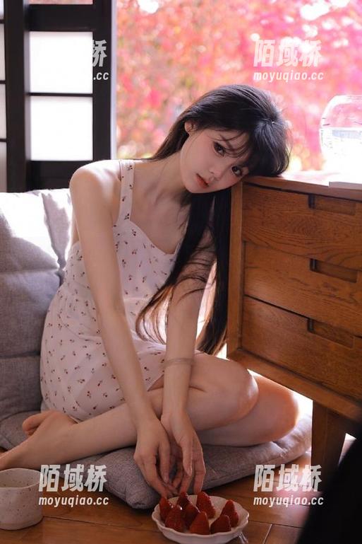 155吃瓜网传送门：谁还在深夜翻官网，体验一把绝密八卦？