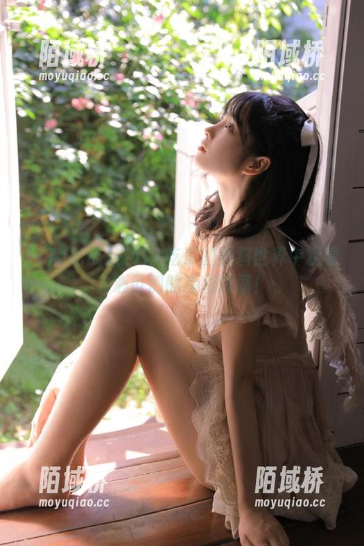 17c吃瓜 在17c吃瓜的黑料世界中观看人心叵测的精彩瞬间!
