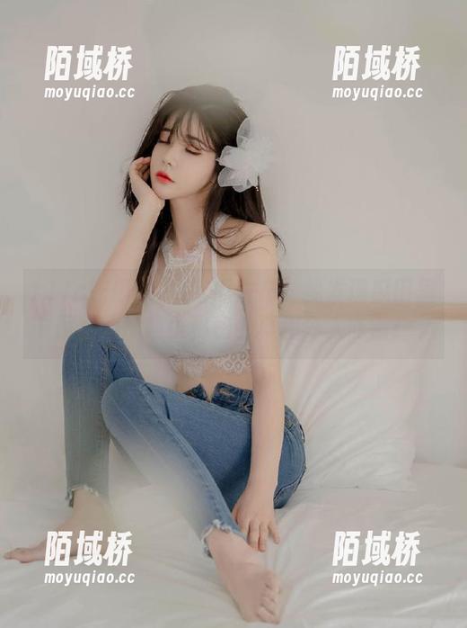 17c吃瓜发布：我发现瓜田里藏着的那些小秘密，真相令人咋舌！