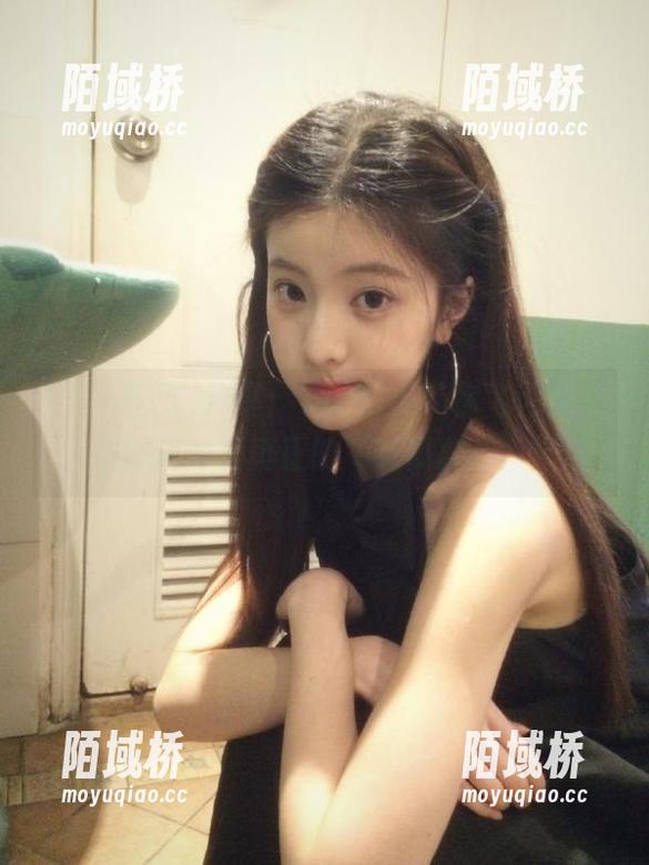分享：17c吃瓜带你飞，速来围观这才是真正的‘吃瓜群众’！