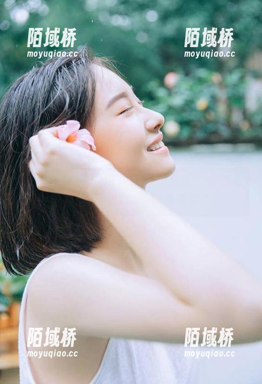 17吃瓜网今天更新：有没有觉得这个瓜越咬越想知道呢？