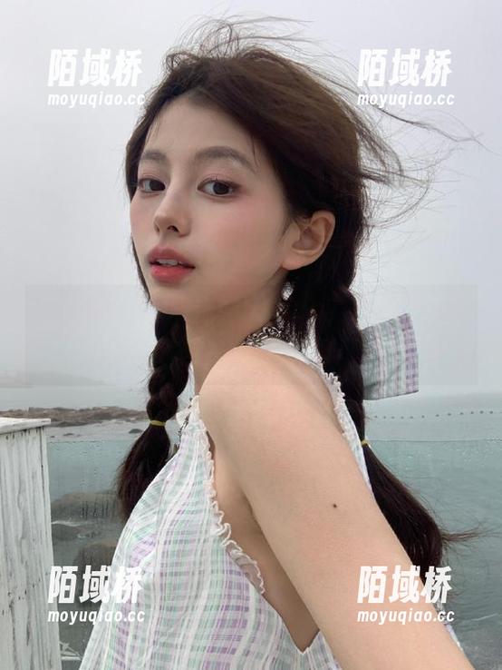 新版本的51app，直达聊八卦的终极体验，真让人好奇啊！