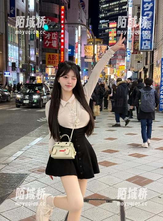 51吃瓜在线，一场瓜田圣地的奇妙之旅！