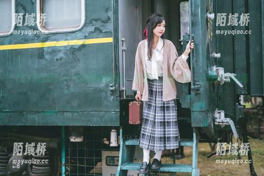 51吃瓜网完整版：网页入口的囧态，分分钟为你揭开！
