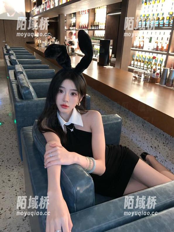 在“91黑料”观看瓜，感觉我就像个自愿的八卦裁判，太有意思了！