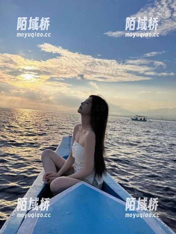 这次登录“hl02.co”，我真是左右为难，尽是些“瓜”!有点迷……