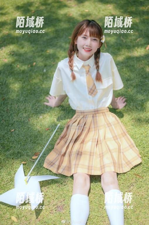 我就想知道，www.zztt333的视频里到底隐藏了多少吃瓜秘籍？