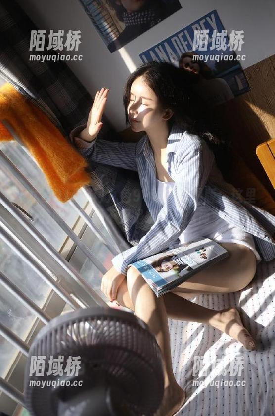九色91黑料苹果版：这里的蝌蚪可能不只是跳跃那么简单！
