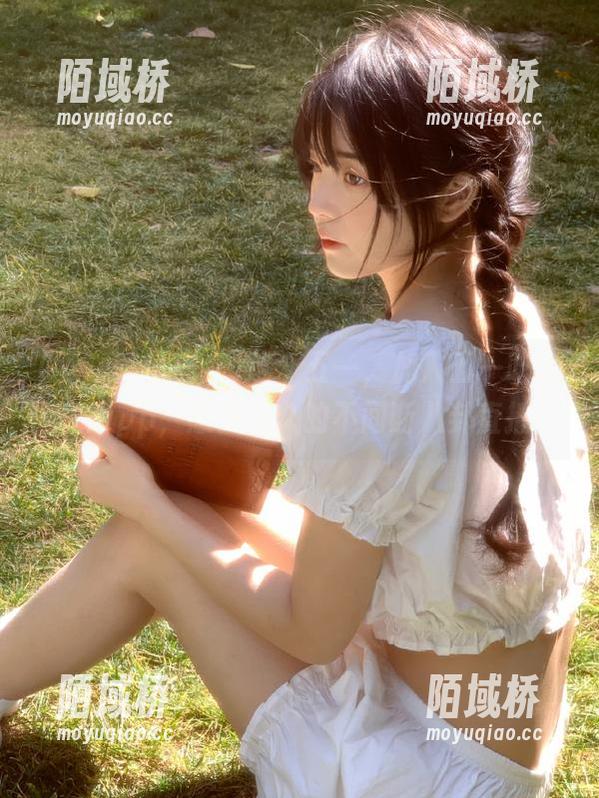 五一吃瓜群众 这个五一,加入五一吃瓜群众app,感受永久的不间断八卦直播!