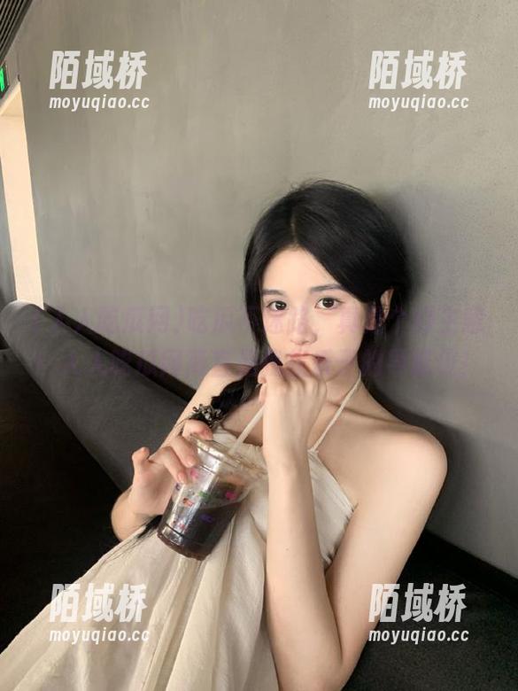 吃瓜不迷路，真是个好主意！人人吃瓜网简直是我找乐子的导航仪！