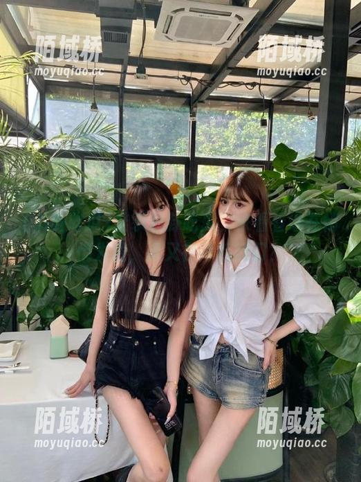 登录八卦吃瓜，来看看谁在悄悄发糖，谁又在背后捅刀？