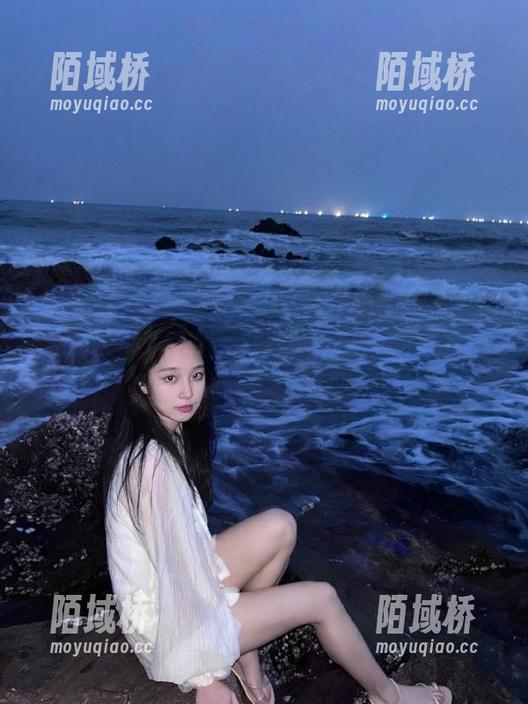 加入八卦吃瓜app，快来和我一起打破个人隐私的界限！