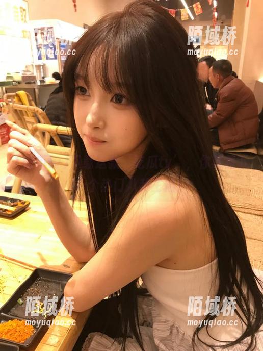 下载这款‘吃瓜tv’，你就是下一个热门八卦主播！