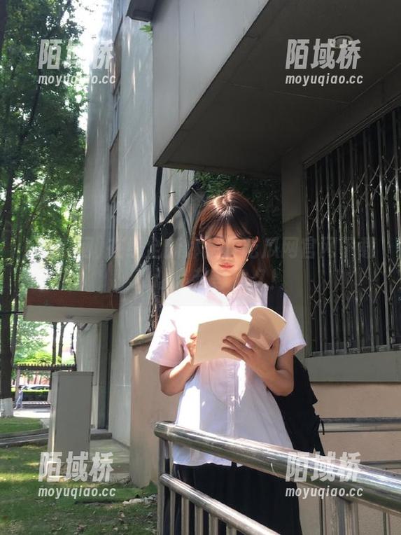 在线全新体验：吃瓜网官网下载，别让八卦等太久！
