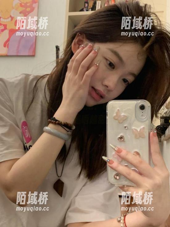 吃瓜网苹果版：朝阳里的八卦，果然越晒越甜！