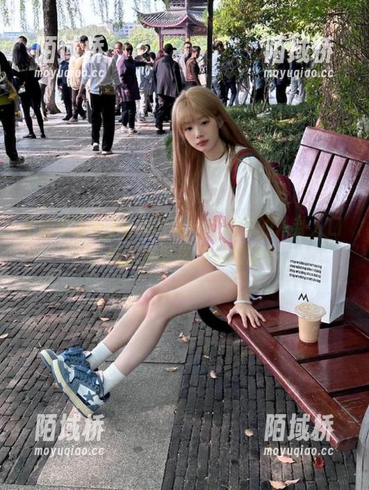 吃瓜论坛：生活中的八卦入口，快来聊聊谁的瓜最甜！