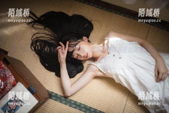 “国产吃瓜”苹果版，居然能把娱乐圈的秘史挖出来，瓜农表示很满意！