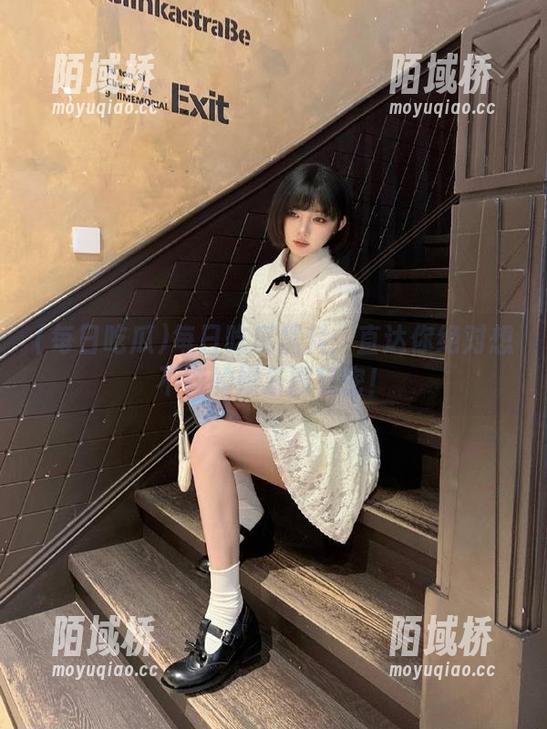 每日吃瓜黑料：直达你绝对想不到的娱乐圈秘密！