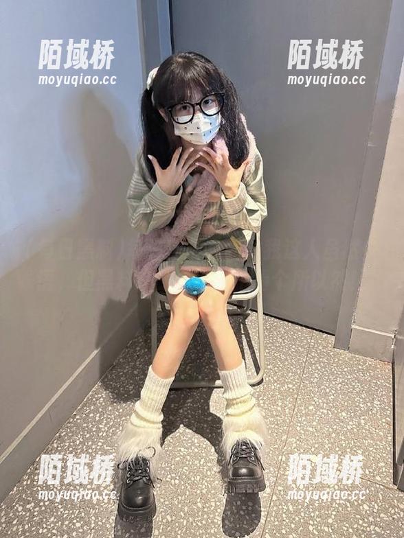 每日黑料在线：我这人虽然少语，但黑料来时总得说不清个所以然！