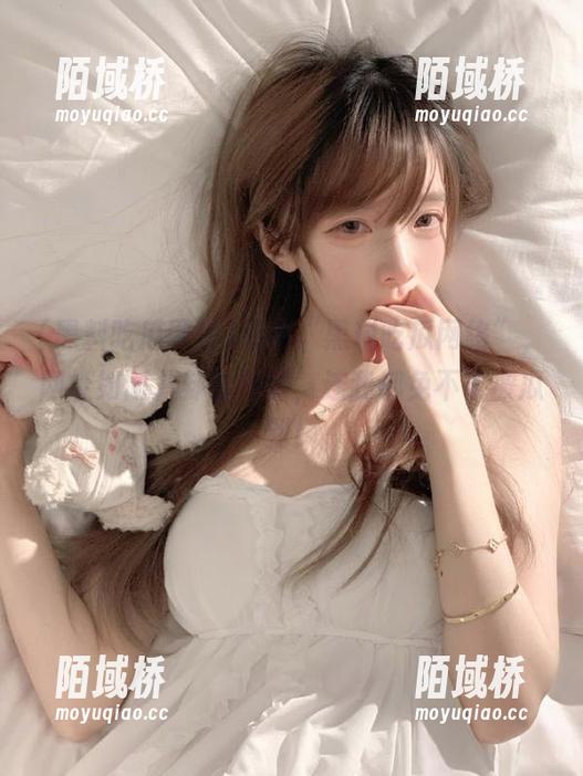 感谢“黑料吃瓜网络”，网址如同八卦监控器，连我都免不了被瓜到！