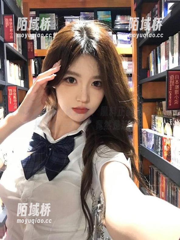 快来看！黑料正能量今日热搜入口一打开，竟然是这个！