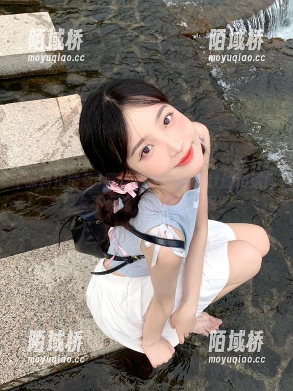 黑料正能量zzzttt的传送门：永不迷路，谁在等你呢？