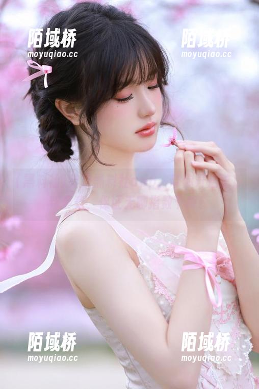 登录黑料社app，带你开启吃瓜新姿势，保证无聊指数下降！