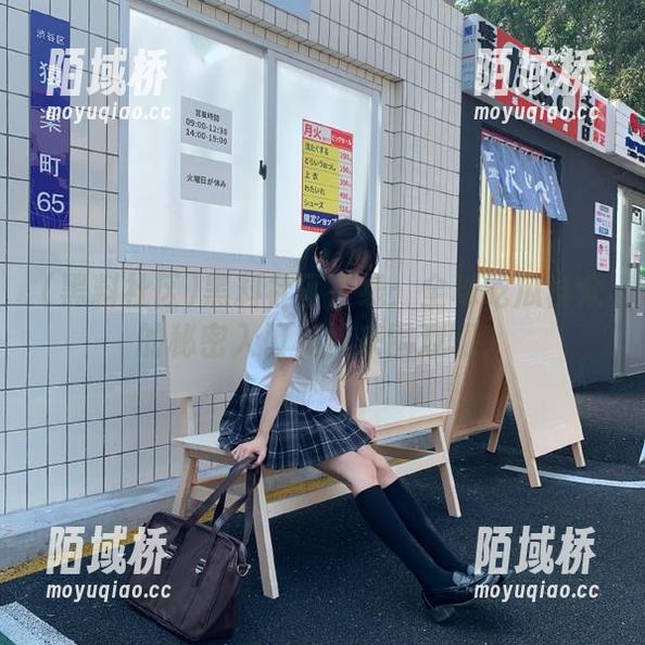 黑料社区在线：全球吃瓜群众的秘密入口，快来围观啊！