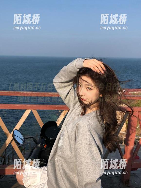 黑料网不打烊 黑料网不打烊今日探秘,地址隐藏在最热的gossip毒草里。