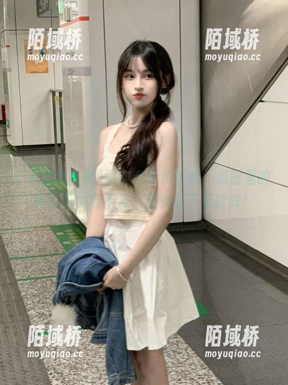 黑料老司机在线，瓜田里的秘密再也等不及，聚光灯下不打烊！