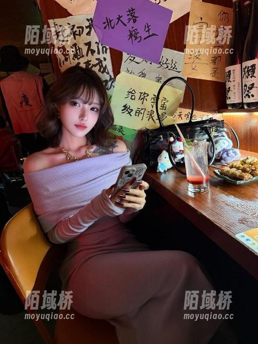黑网料首页：吃瓜不仅要有技术，还要有不怕被撞南墙的勇气！